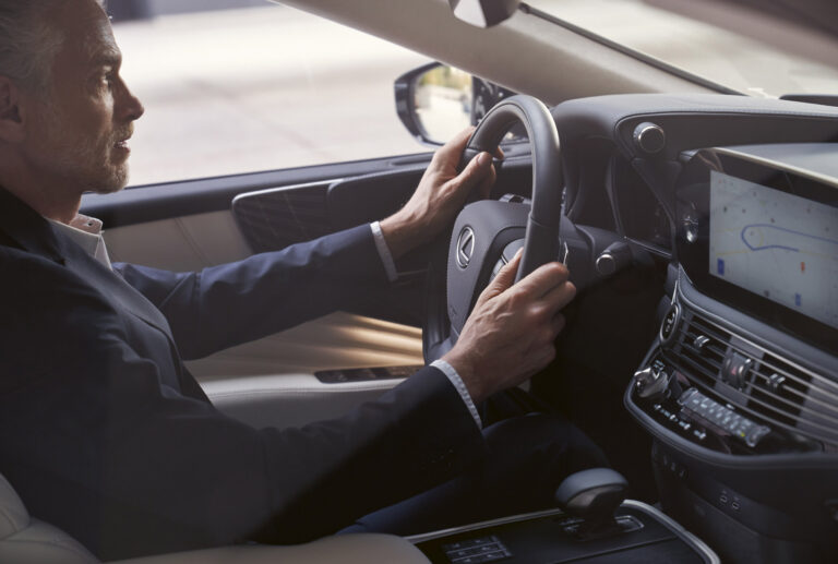 Lexus LS wordt slimmer met modeljaarupdate