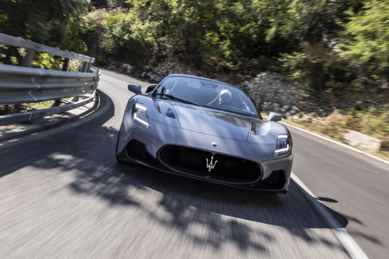 MaseratiMC CieloGrigioIncognito