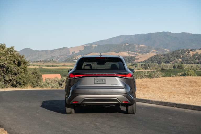 rx h luxury phev cloudburst gray