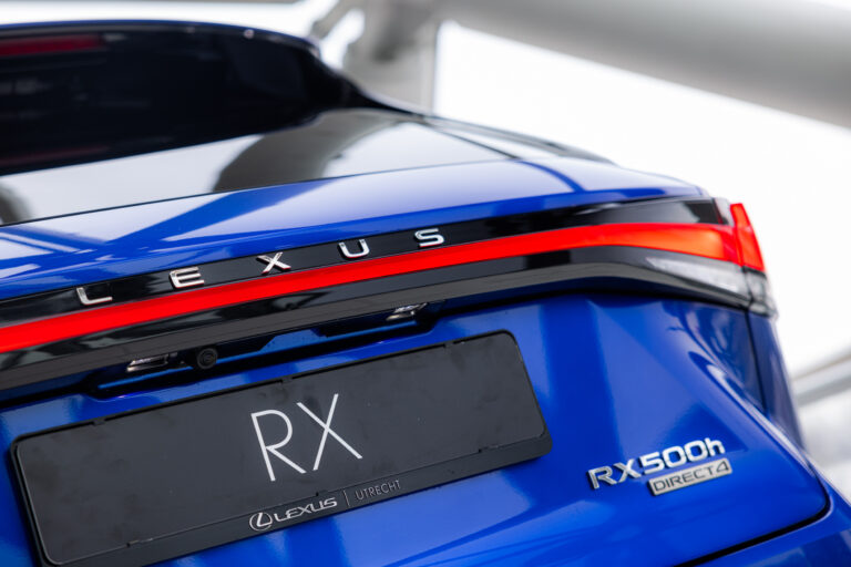 Lexus RX Sapphire Blue