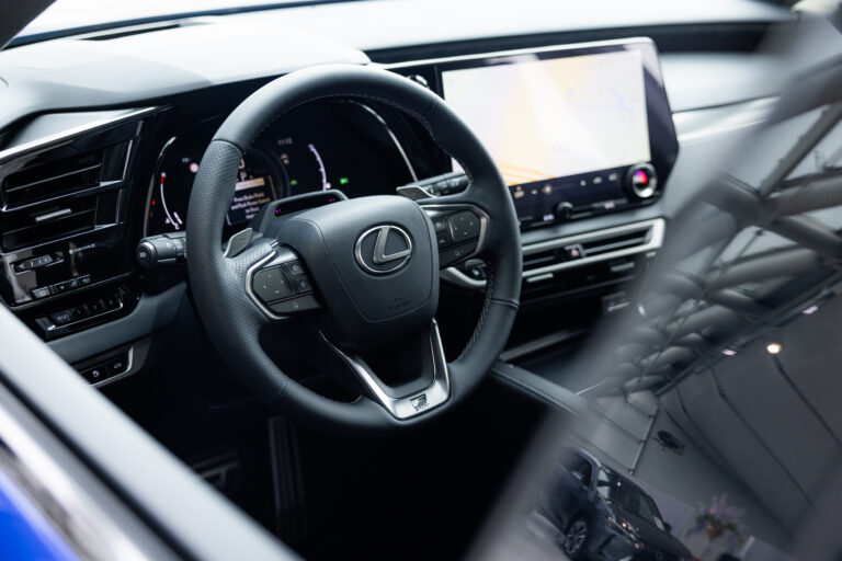Lexus RX Sapphire Blue