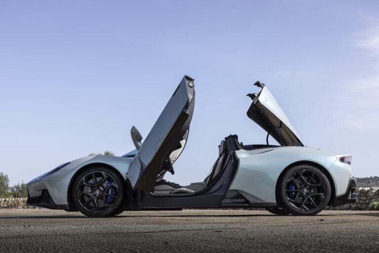 MaseratiMC CieloAcquamarina