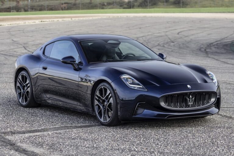 MaseratiGranTurismoFolgoreBluNobile