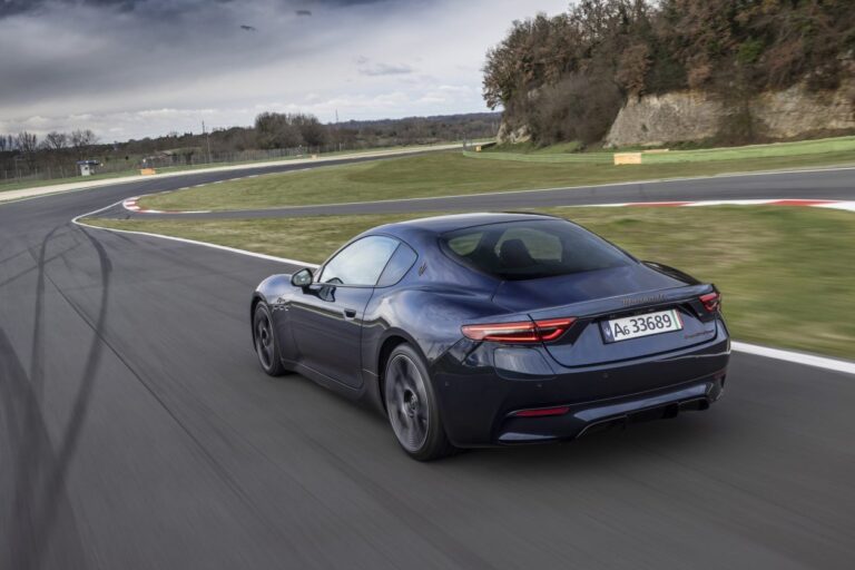 MaseratiGranTurismoFolgoreBluNobile