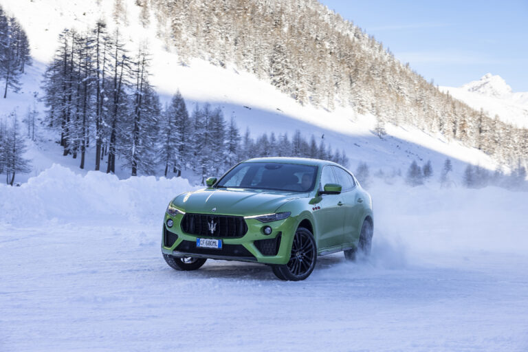MaseratiLevanteTrofeoUrbanGreen