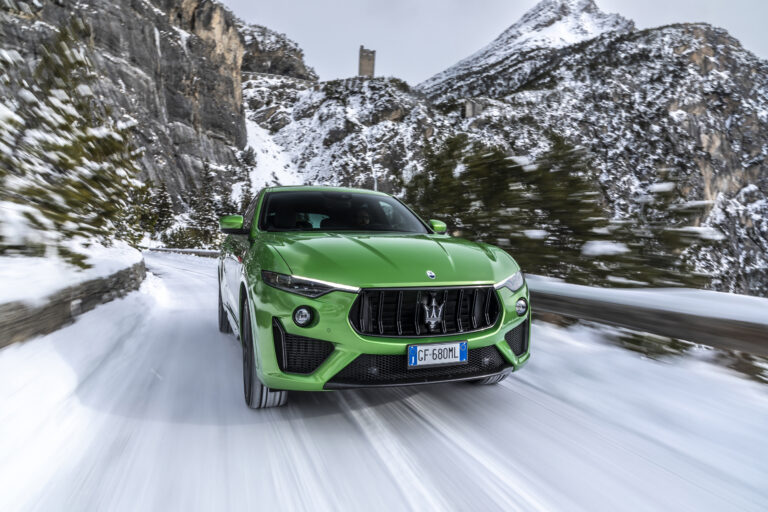MaseratiLevanteTrofeoUrbanGreen