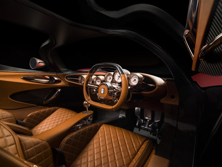 De Tomaso P Interior