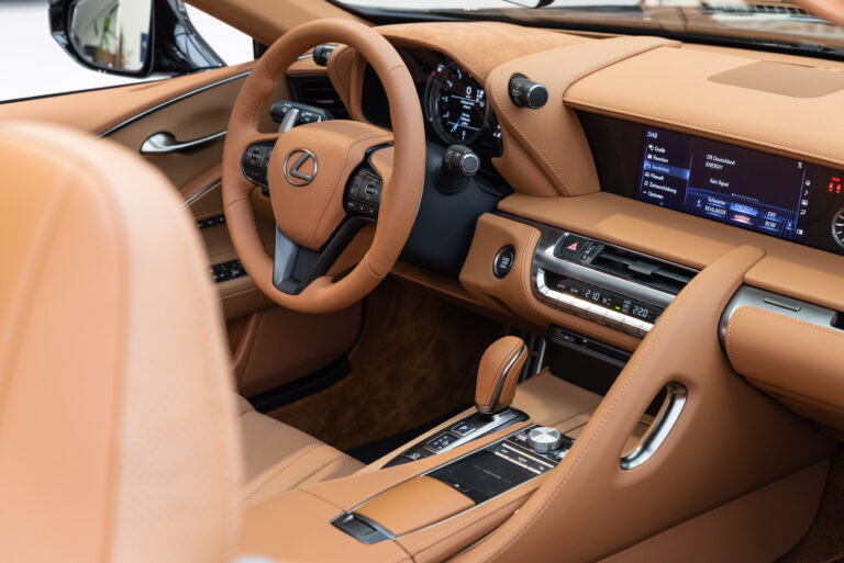 Lexus LC cabrio groen