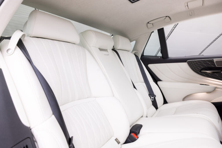 Lexus LS h
