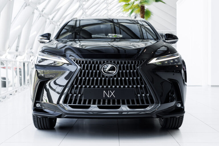 Lexus NX h