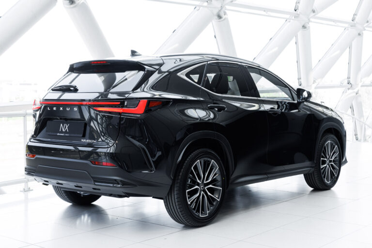 Lexus NX h