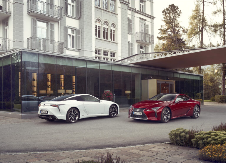 Lexus LC static