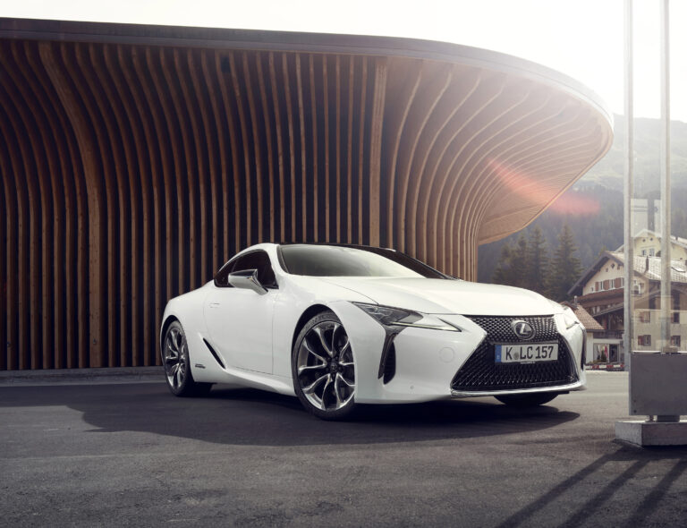 Lexus LC h static