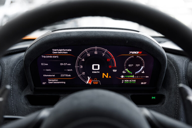 McLaren S oranje