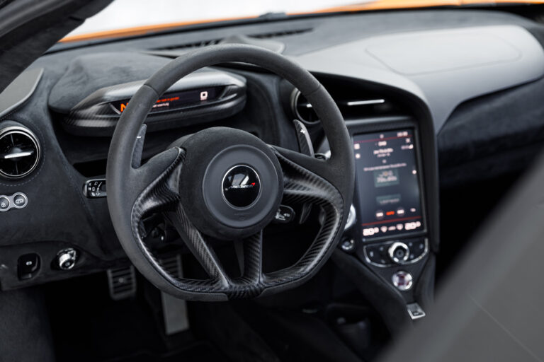 McLaren S oranje