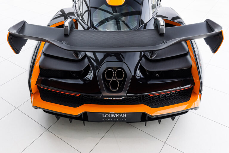 McLaren Senna zwart