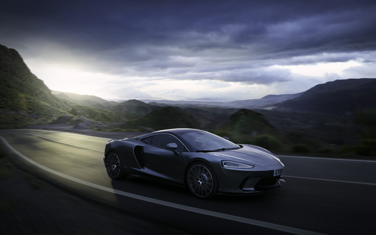 McLaren GT Dyanmic Front Side Image