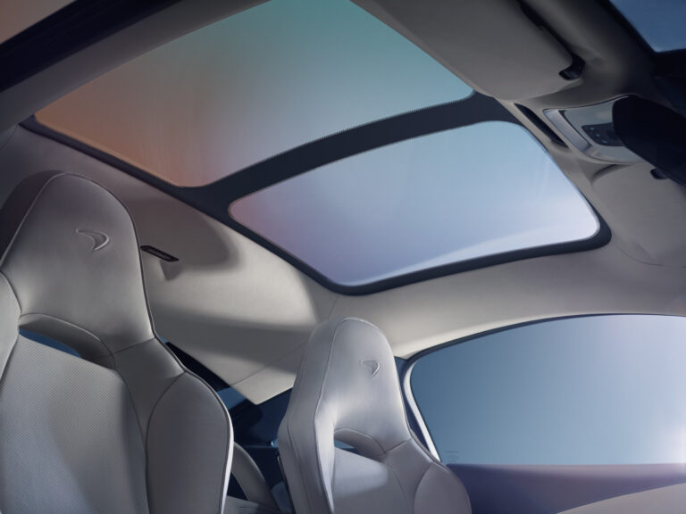 McLaren GT RoofViewFinal Open MidR