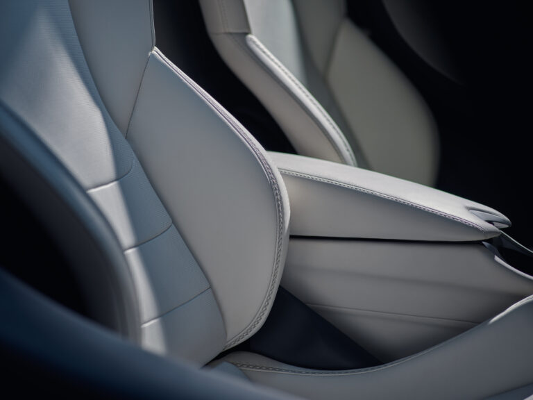 McLaren GT Seats detail Final MidR