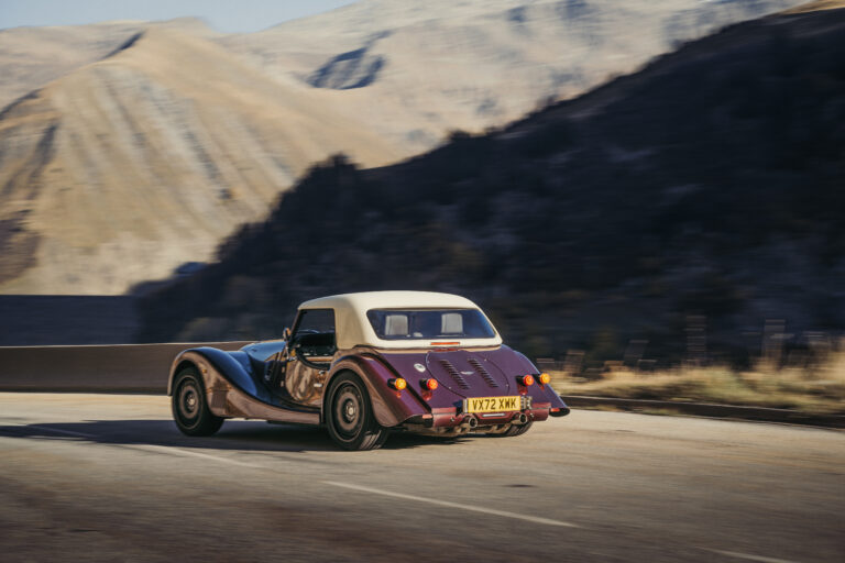 Morgan Plus Six dynamic
