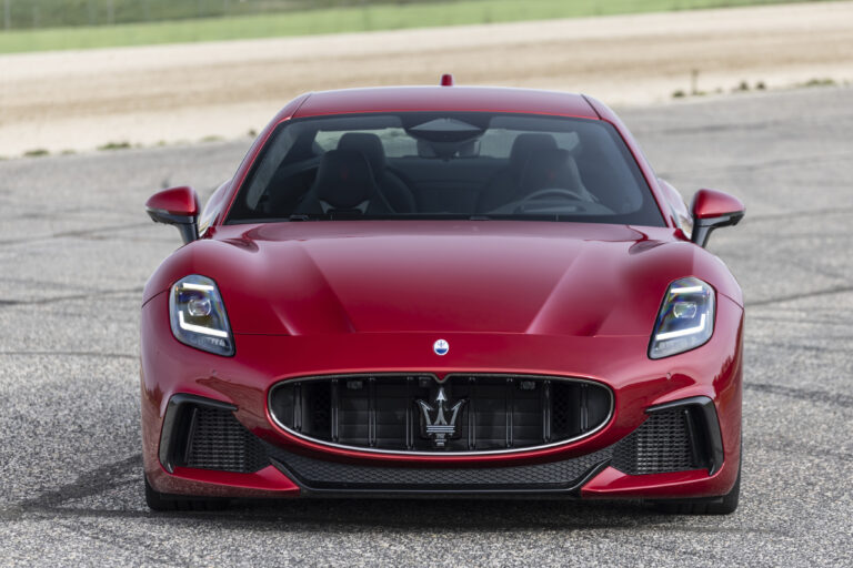 Original MaseratiGranTurismoTrofeoRossoGranTurismo