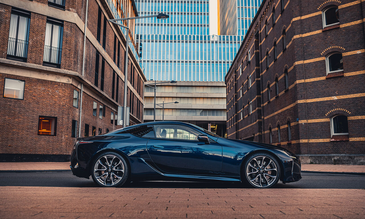 lexus