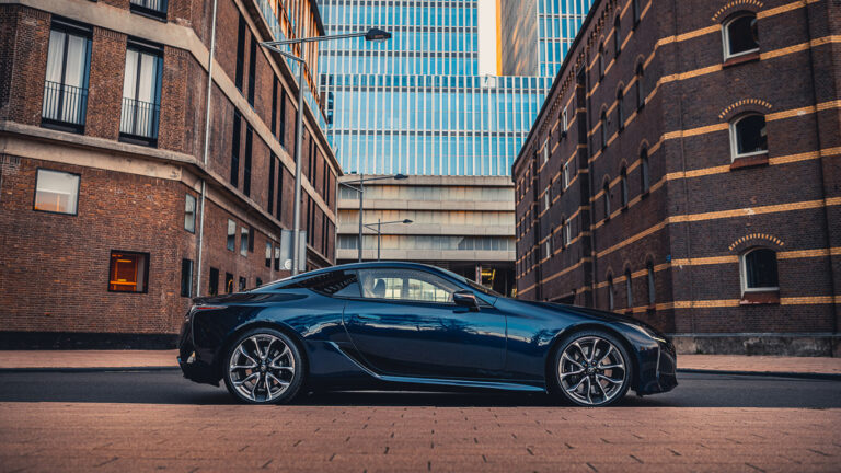 lexus