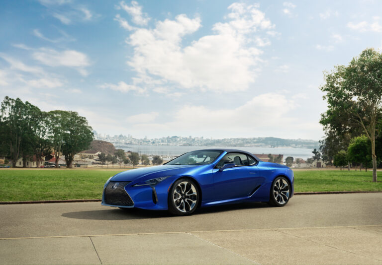 lexuslcconvertible topuphires